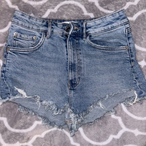 ZARA Blue Jean shorts - Picture 1 of 3